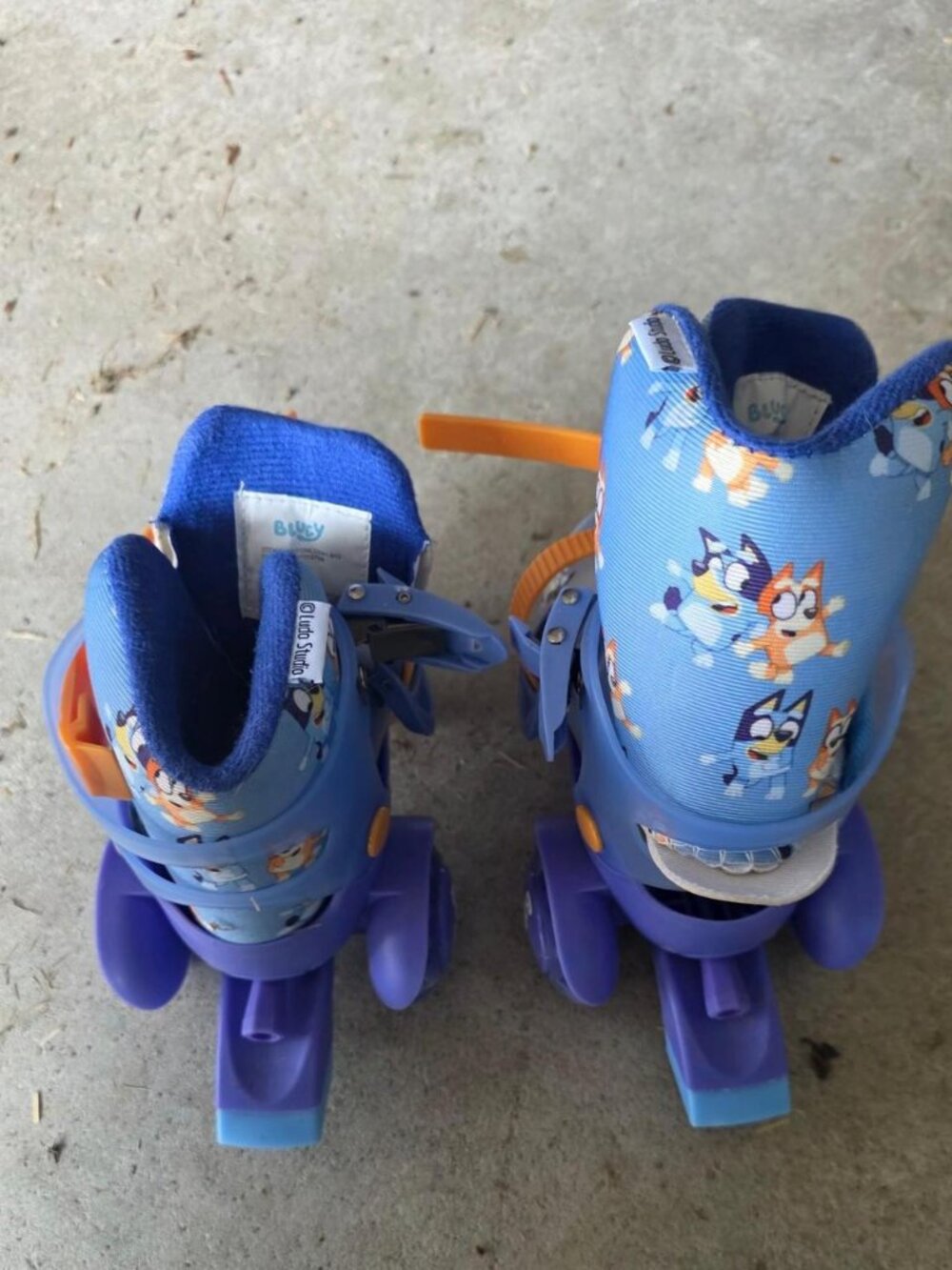 Bluey Adjustable Trainer Roller Skates Toddler Size 9-12 Blue Multi